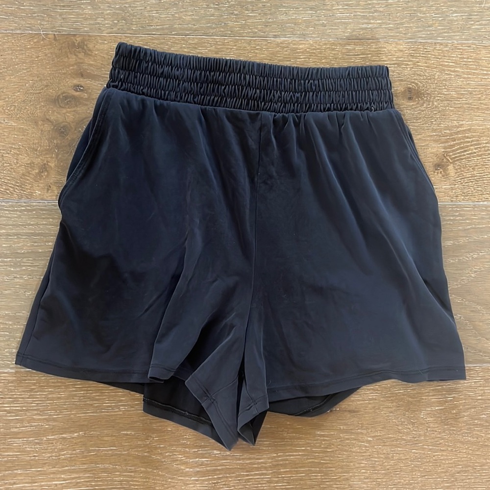 Express High Rise Flowy Shorts | XS